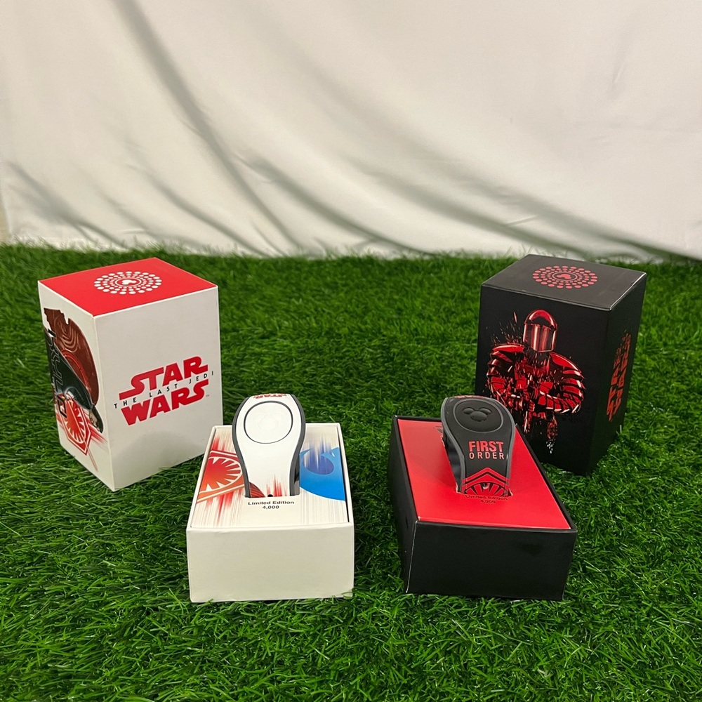 2017 Lot of two Star Wars The Last Jedi LIMITED EDITION Disney Magicbands OSFA